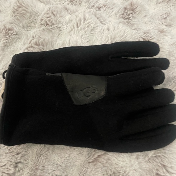 UGG Other - Ugg Mens Fabric And Leather Globe Size L